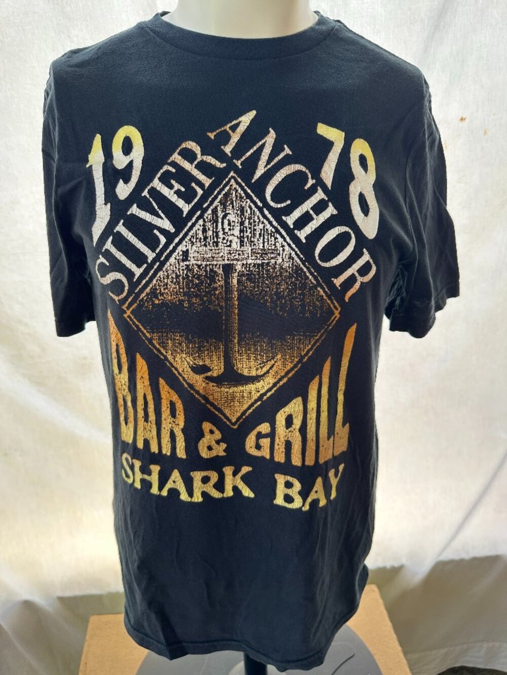Silver Anchor Bar & Grill Sharks Bay Chaps Men's Black Shirt Small